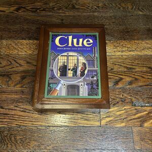 Clue Wooden Box COMPLETE Parker Brothers 2009 Vintage Game Collection Bookshelf